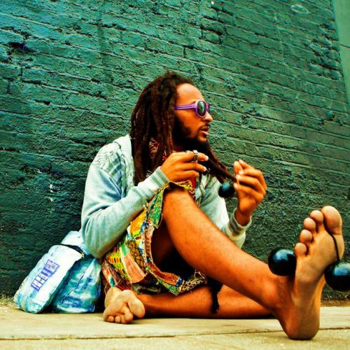 Wanlov The Kubolor: Veverita feat. King Ayisoba