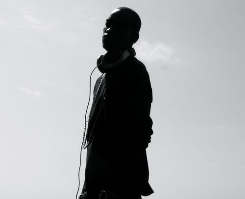 Kanye Meets Angola on the Dancefloor